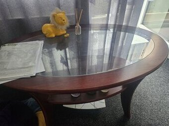 Konferenční stůl