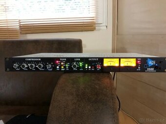Kompresor API 2500 Dual Stereo Bus Compressor