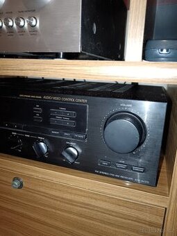 Sony receiver STR-AV370