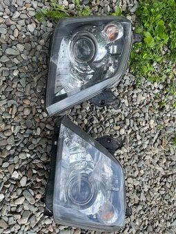Opel meriva predni svetla