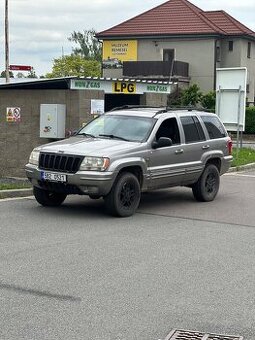 Jeep Grand Cherokee Limited 4,7 V8 LPG