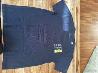 Esprit tricka vel. 164 ( xs)