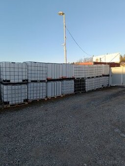 Ibc nádrž 1000 l kontejner