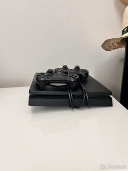 Playstatin 4 Slim + 2 Joystick