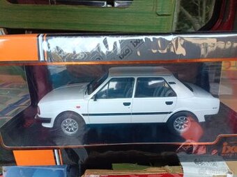Škoda 130lr 1:18 ixo