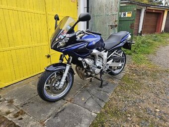 Yamaha Fazer 600