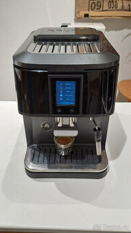 Automatický Kávovar Krups na zrnkovou kávu