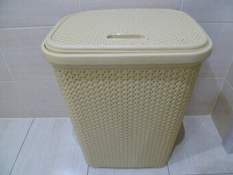 Koš s víkem nový