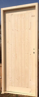 ✅Smrkové palubkové masivní dveře nové nenatřené(př.i zár