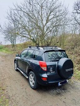 Toyota RAV4 2.2 D-4D, r. v. 2006, 179 560 km