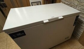 Mrazící box AEG 308 litrů - pultový mrazák - 1