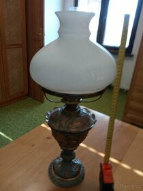 starožitná petrolejová lampa - 1