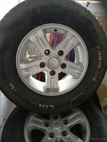 Letní pneumatiky na Kia Sorrento na ALU disky