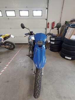Yamaha XT 125 R