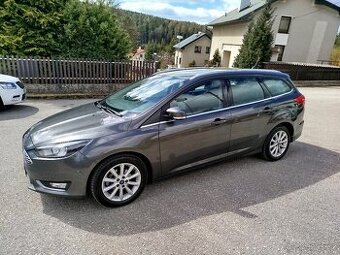 Ford Focus Titanium combi top stav