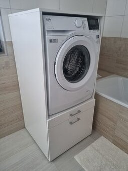 Nová koupelnová skřínka na pračku