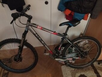 Horské kola gt a rockmacine