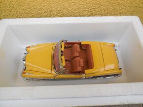 1958 Mercedes-Benz 220 SE Cabriolet - 1/18 Sunstar