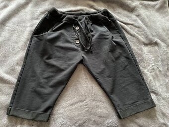 Dámské bermudy italy moda vel M