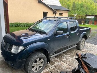 Navara d40 2.5 128kw nový rám