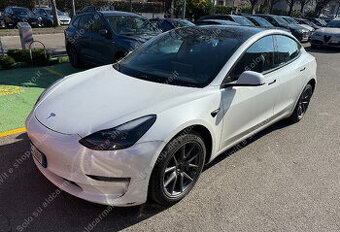 Tesla Model 3 Long Range 82kWh AWD 4x4, 366 kW, A, 4d.-DPH