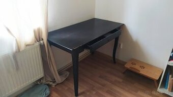 Atypický pracovní stůl dřevo