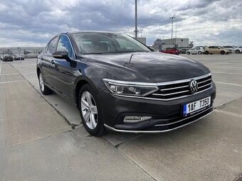 VW Passat B8 Sedan Limuzín limuzína rok 2022