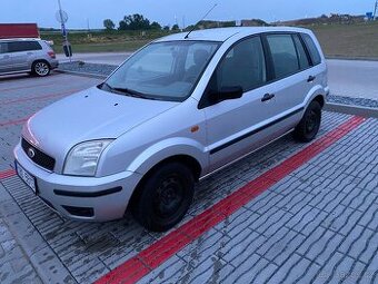 Ford Fusion 1.6 74kw benzin
