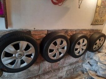Prodám sadu plechových disků Fabia - 5x100 + poklice