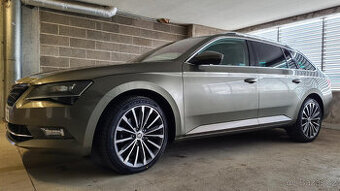 ŠKODA SUPERB III 4x4 DSG STYLE 2,0TDI 140kW NAVI DPH