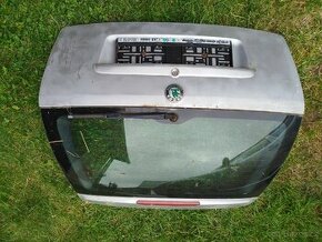 5. dveře škoda Octavia 1