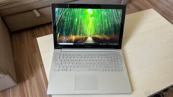 Notebook Asus ZenBook 15,6 4K dotyková obrazovka