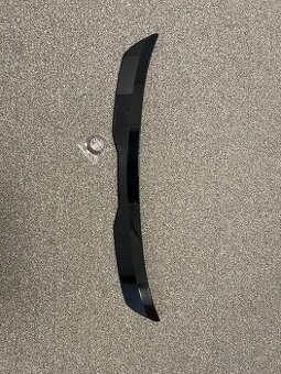 Zadní spoiler bez nutnosti vrtání
