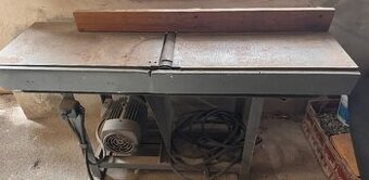 Srovnávačka s motorem MEZ Mohelnice