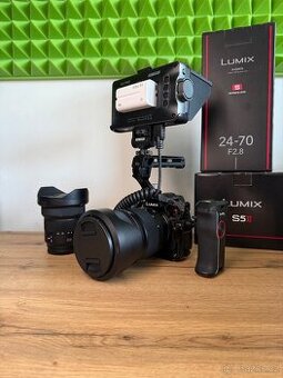 Lumix S5M2 + Objektiv 24-70mm 2,8f + objektiv 14-28mm 4-5,6f