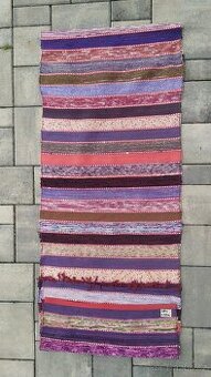 ručně tkaný koberec