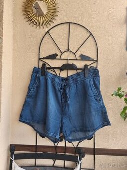 Džínové kraťasy C&A 46