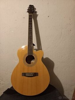 Prodám akustickou kytaru Stagg SA 40