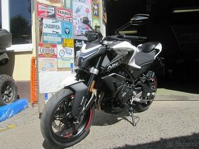 CFMOTO 450NK - bílá