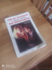 JAK SE SEZNÁMIT A ZÍSKAT PŘÁTELE NA INTERNETU