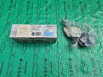 napínací kladka rozvodového řemene Škoda Felicia 1.9d 028109