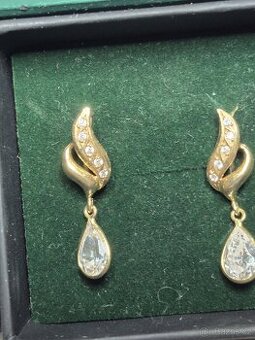 Zlate nausnice 18kr