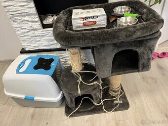 Skrabadlo pro kocky se zachudkem pro kocky