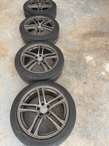zimní kompletní kola audi A7 R19