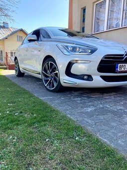 Citroen DS5