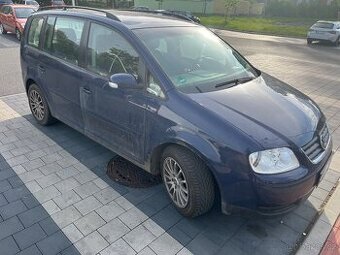 Vw touran 1t1 1.9 tdi bkc 7 míst