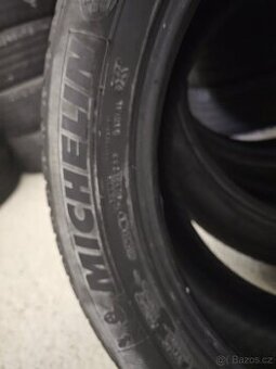 255/45 20 michelin