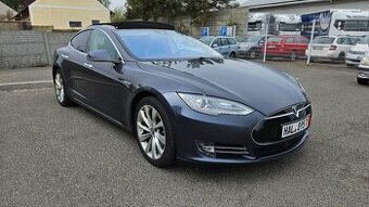 Tesla Model S, 85D. Free charging/SC01, CCS