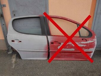 Pravé zadní dveře Peugeot 207 HB - 1