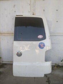 VW Transporter T5- pravé zadní dveře.